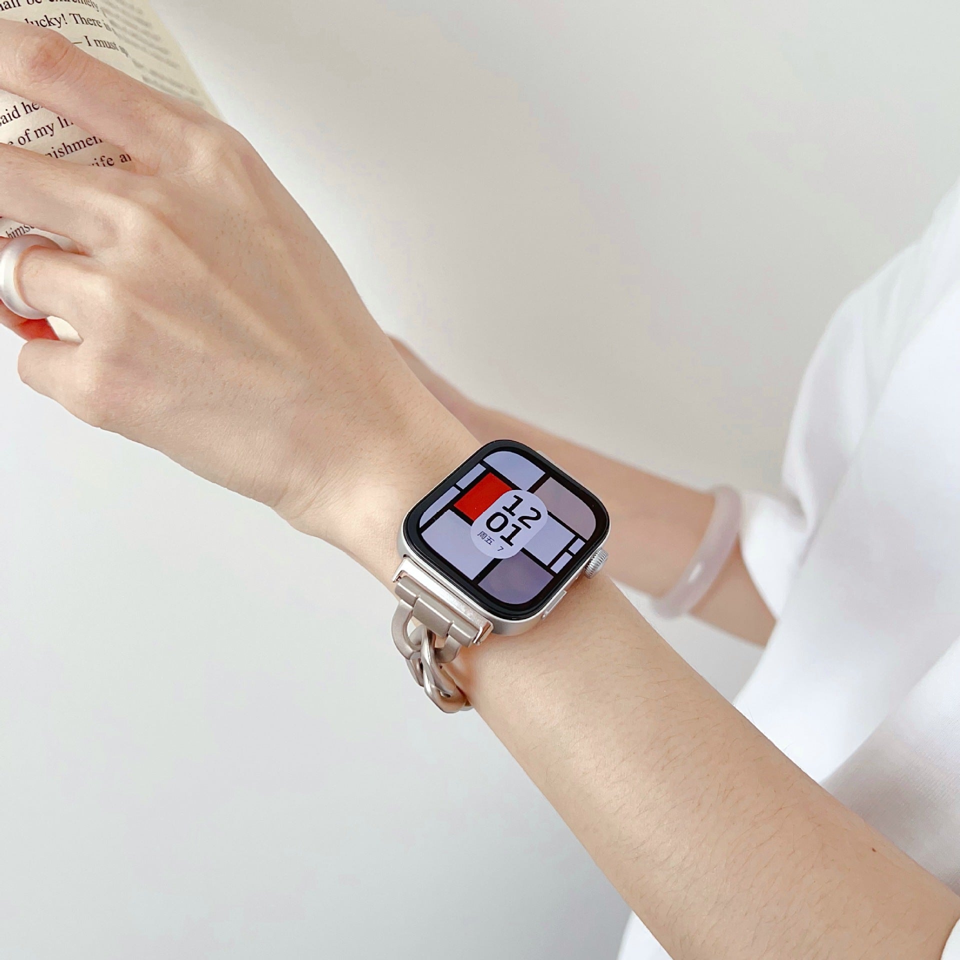 Luxury Bracelet for Apple Watch - Image 6