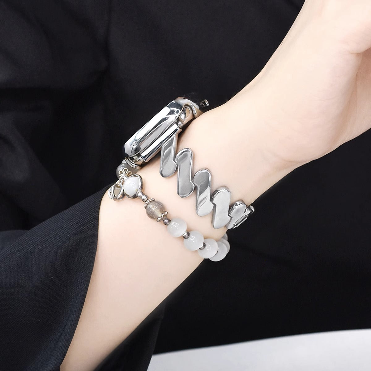 Mobius Metal Bracelet - Image 9
