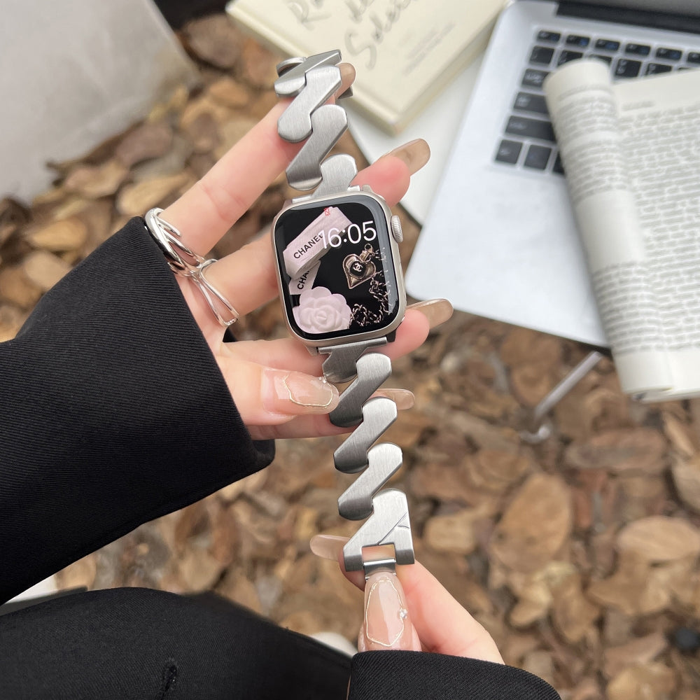 Mobius Metal Bracelet - Image 6