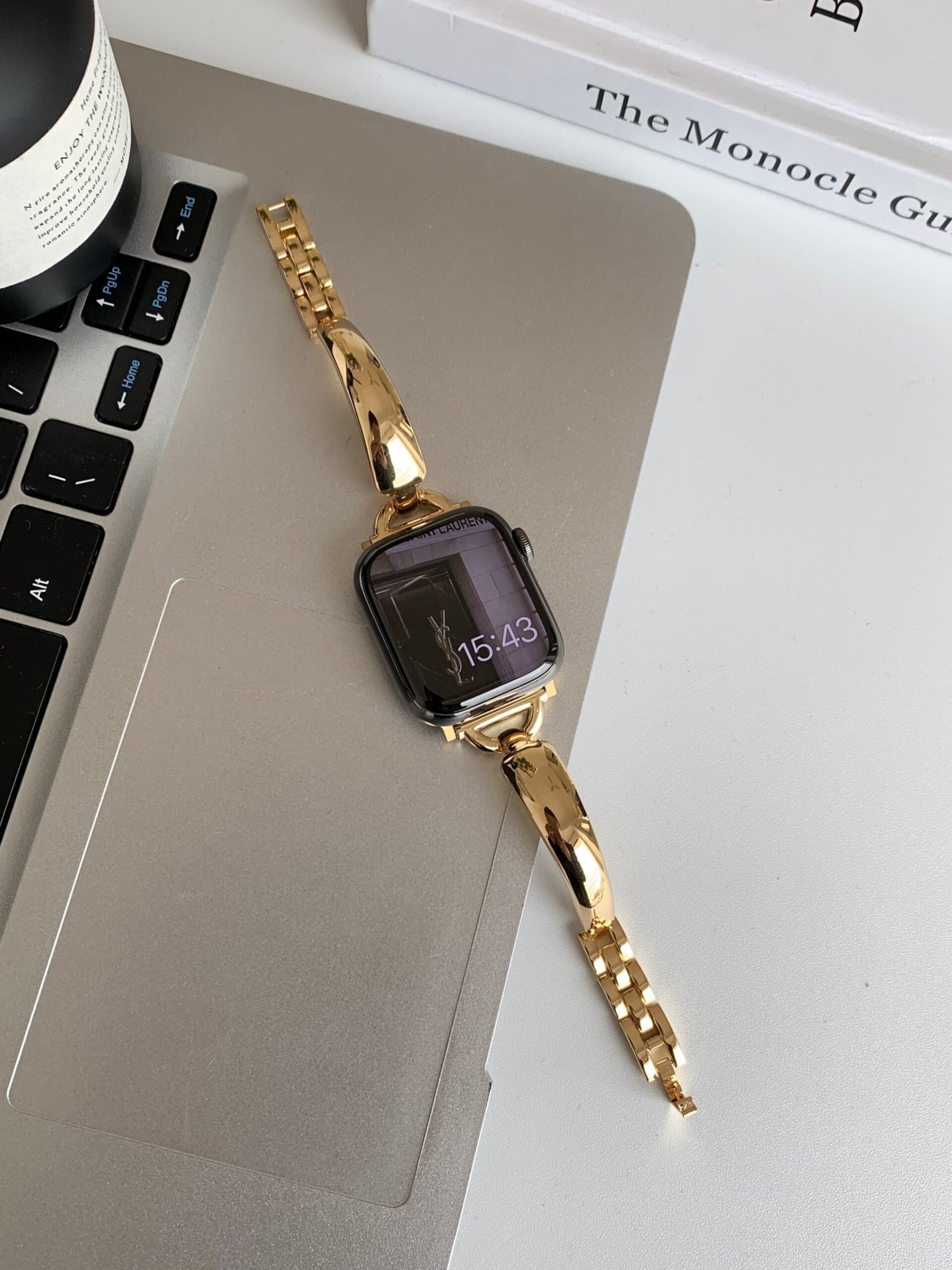 Simple Metal Bracelet For Apple Watch - Image 7