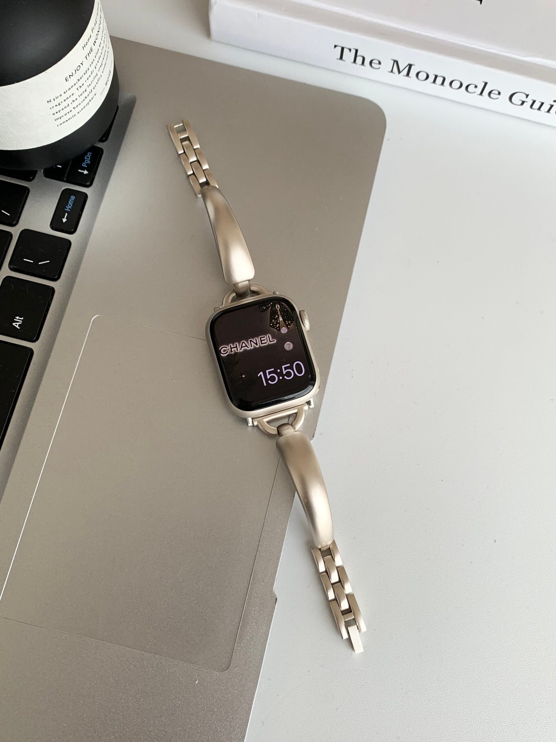 Simple Metal Bracelet For Apple Watch - Image 8
