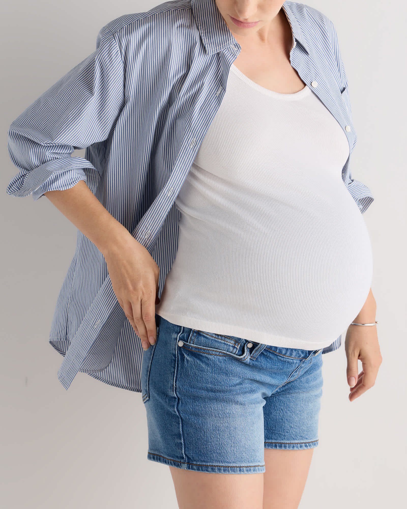 Lila Stretch Maternity Vintage Shorts - 图片 3