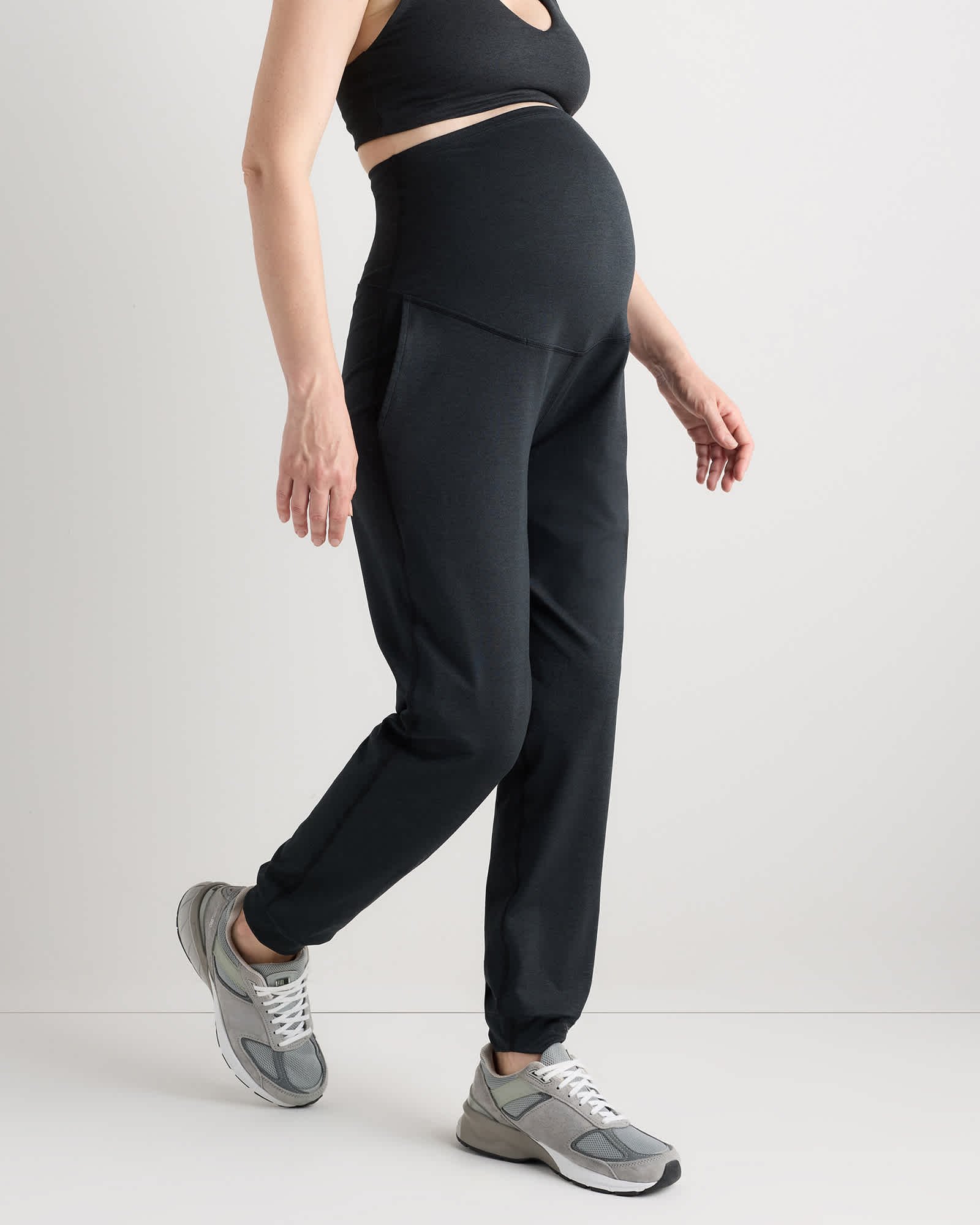 Ultra-Soft Maternity Joggers - Maternity - 图片 3