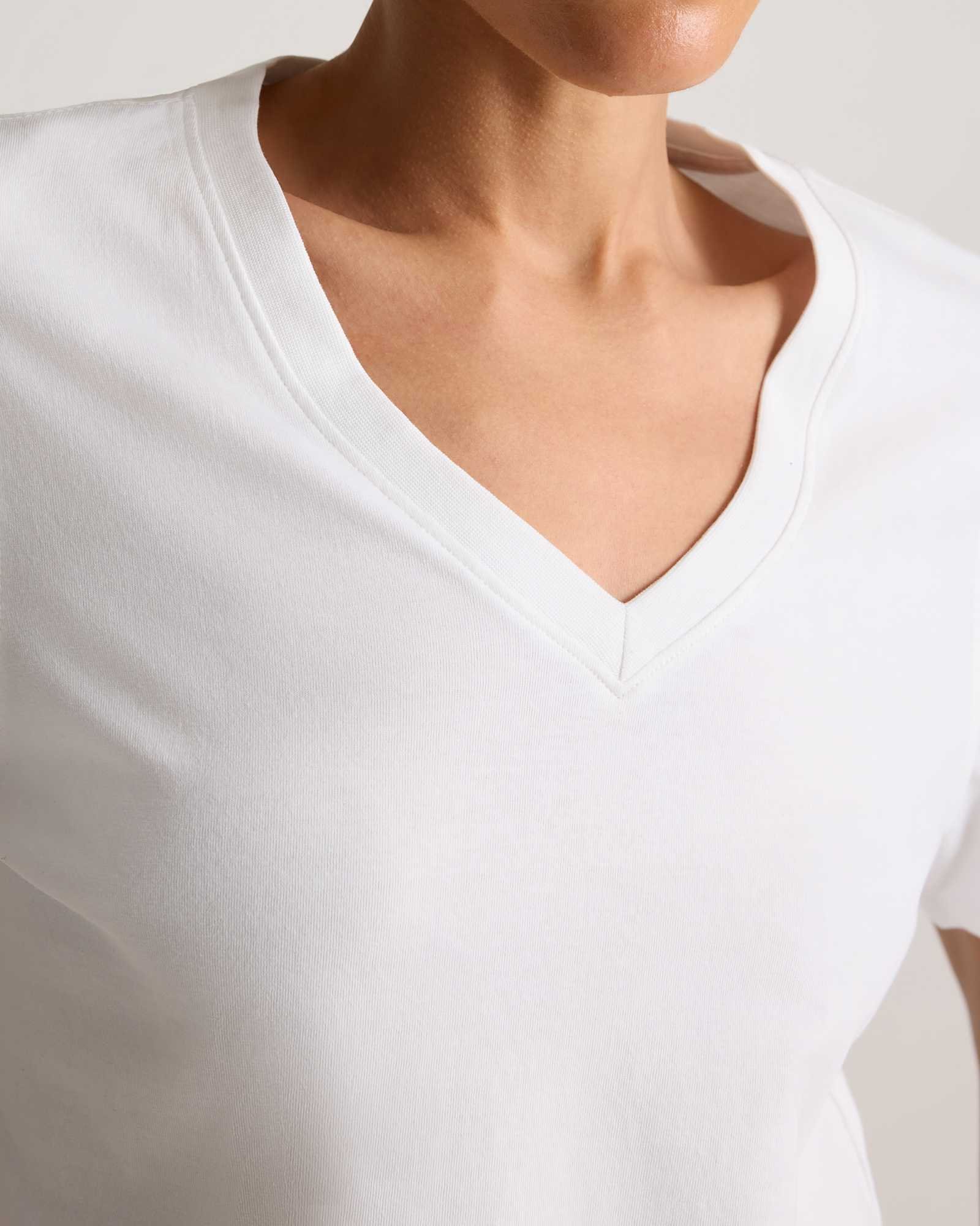 Women's 100% Organic Cotton Boxy V-Neck Tee - 图片 3