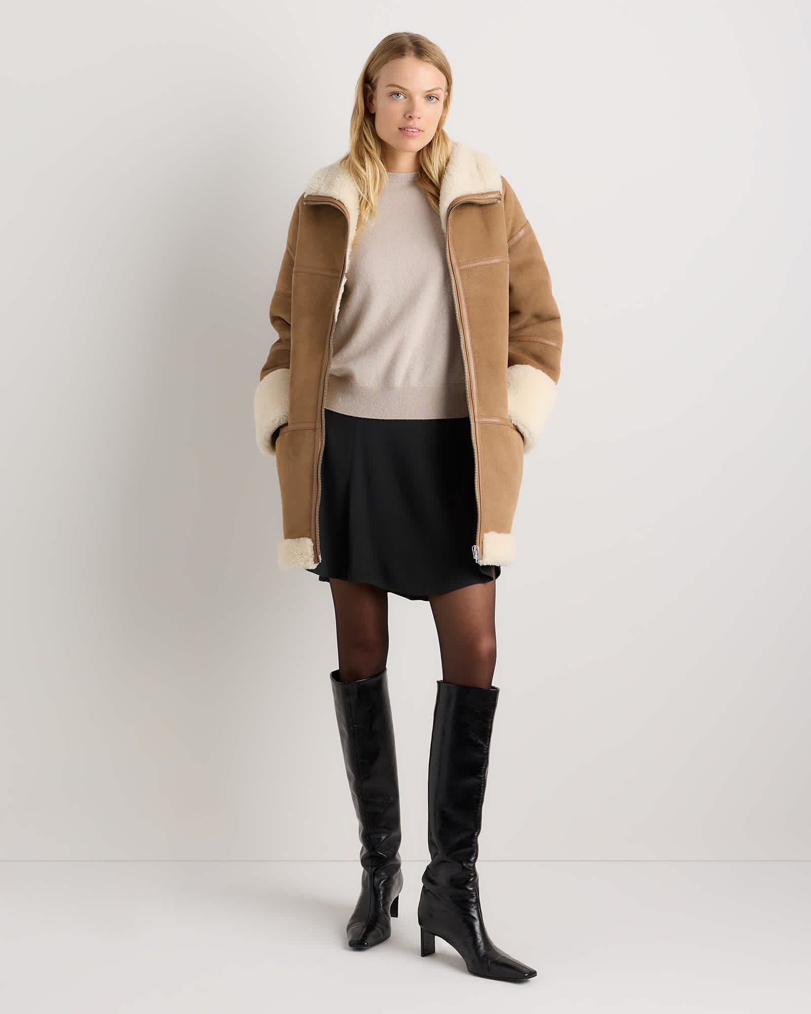 100% Shearling Long Coat in Fawn/Off White - 图片 2