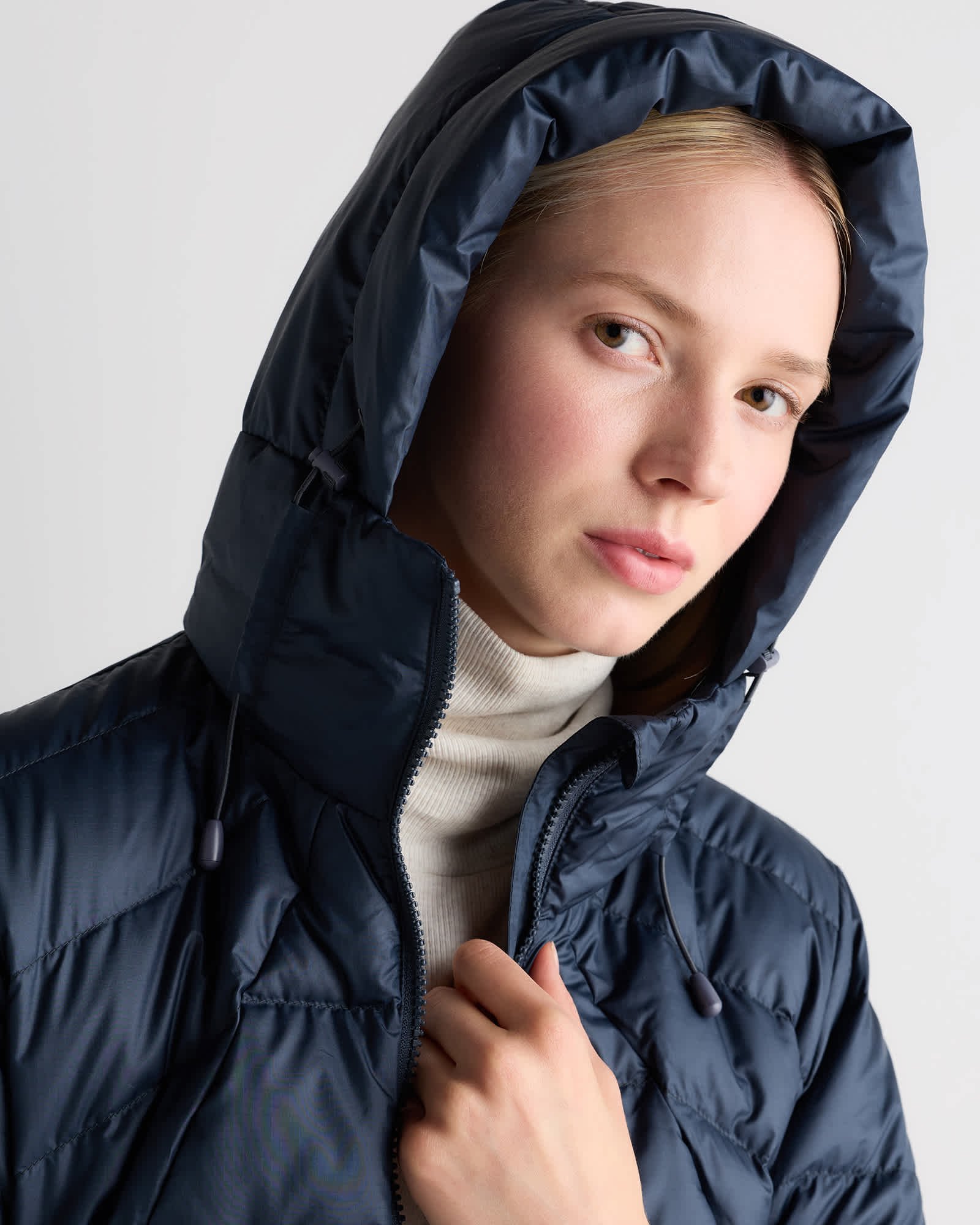 Lightweight Down Packable Puffer Hooded Jacket - 图片 4