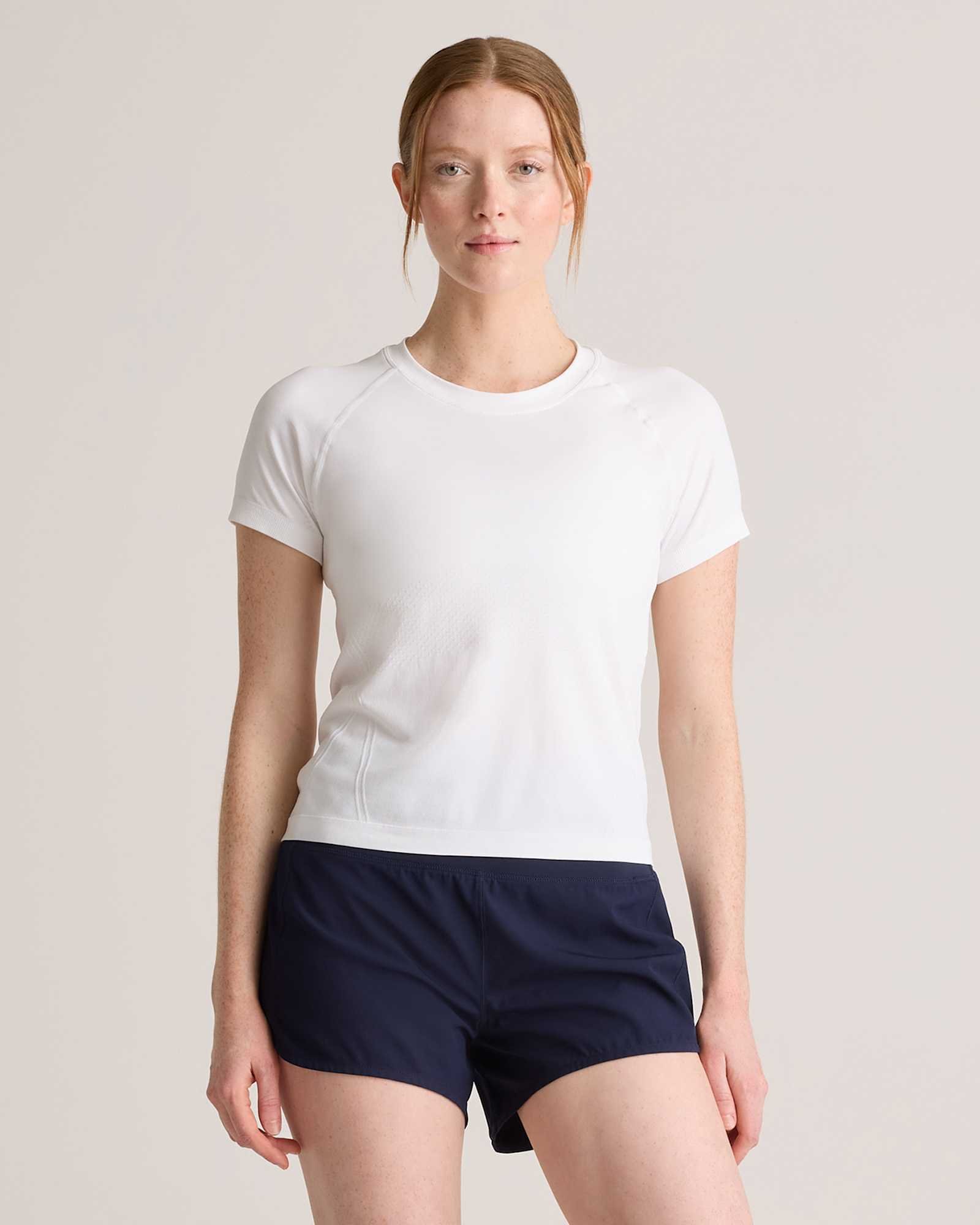 Seamless Waist-Length Short Sleeve Tee