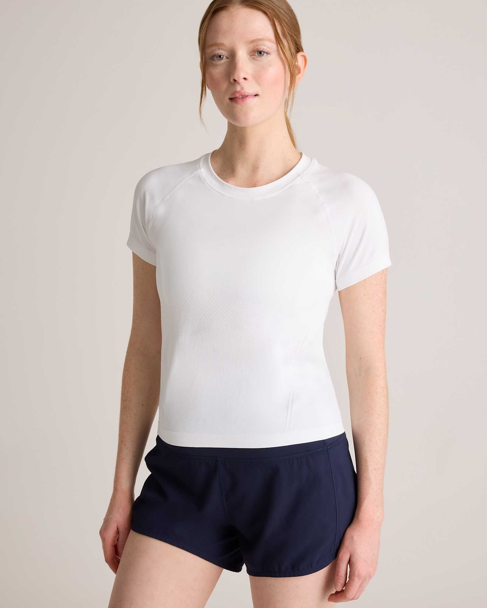 Seamless Waist-Length Short Sleeve Tee - 图片 5