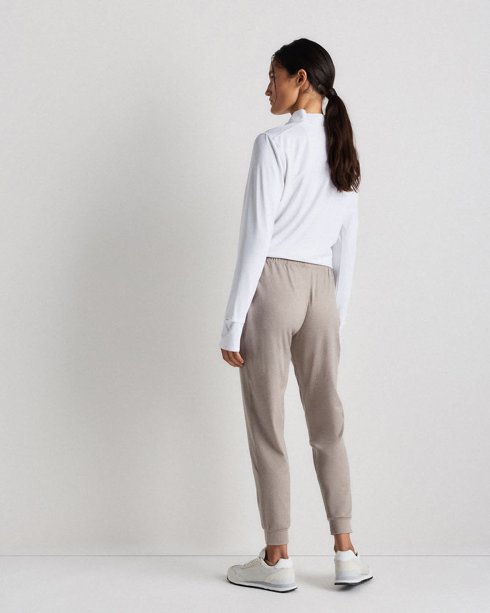 Flowknit Mid-Rise Joggers - 图片 6