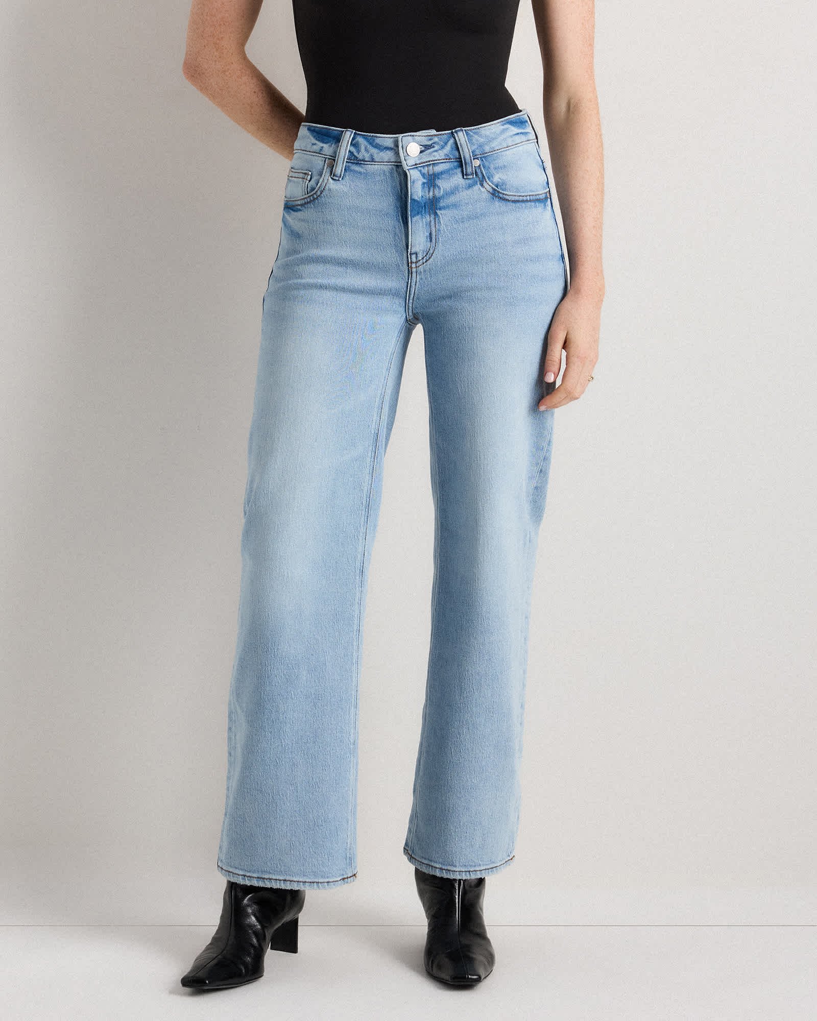 Luna Stretch Relaxed Straight Jeans
