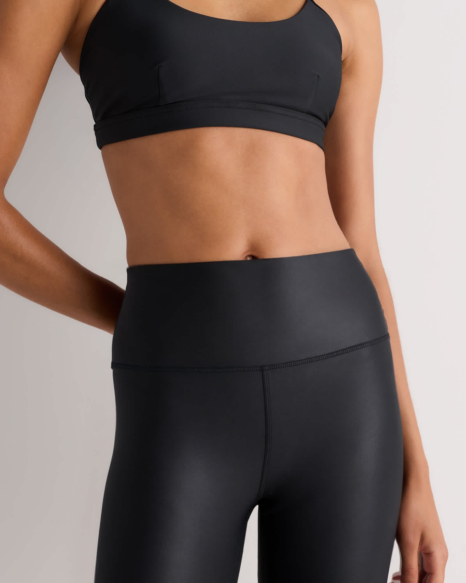 Satin-Sculpt High-Waisted Legging - 图片 3