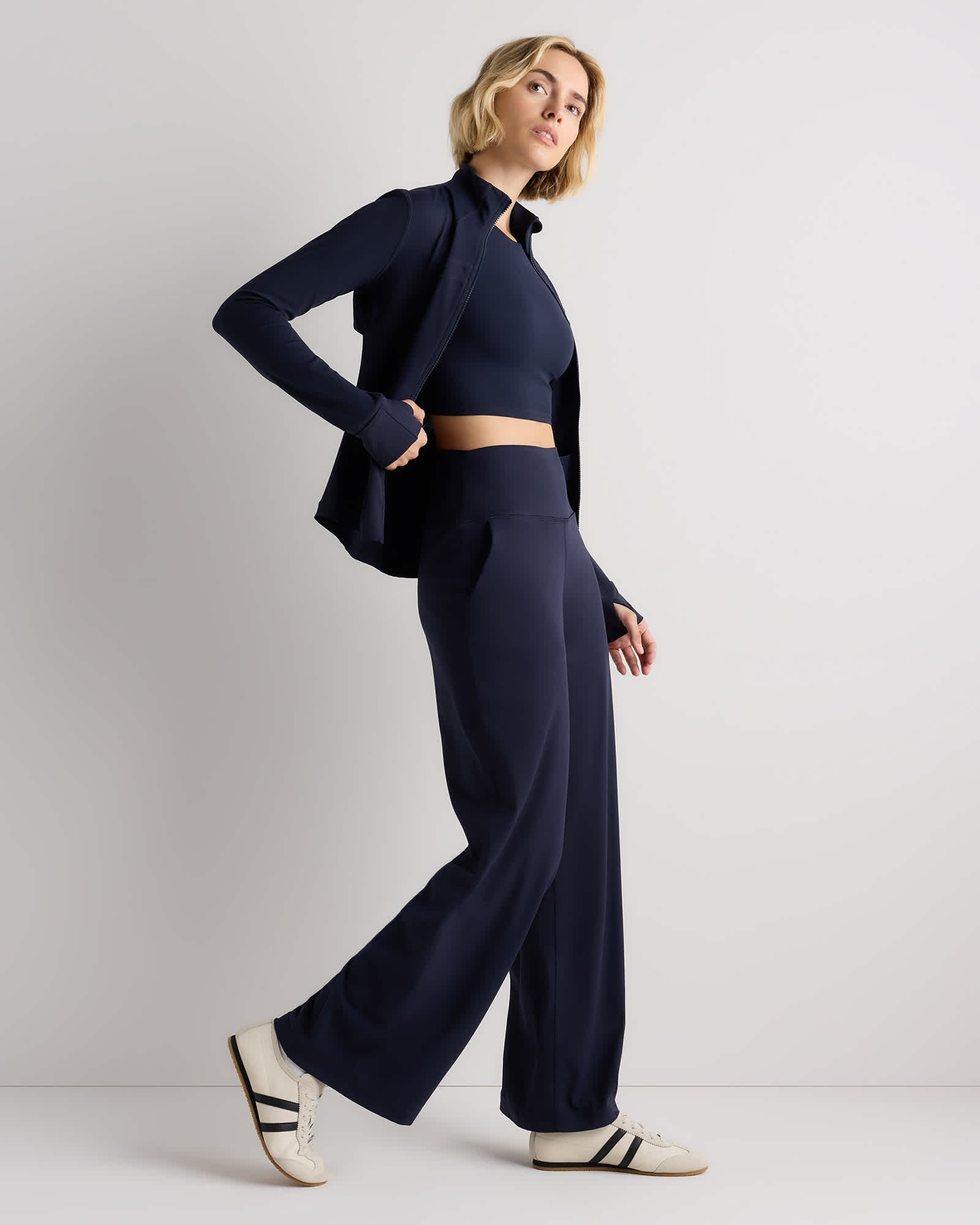 Ultra-Form High-Rise Wide Leg Pants - 图片 4
