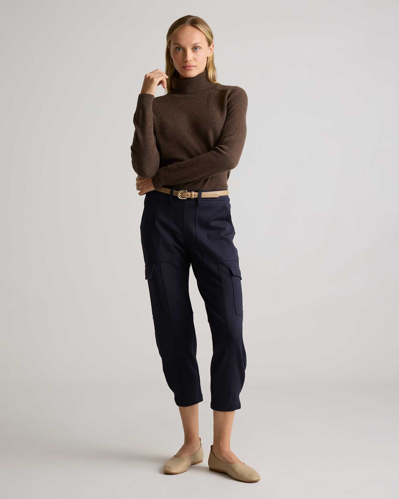 Women's Ultra Stretch Ponte Tapered Cargo Pants - 图片 2