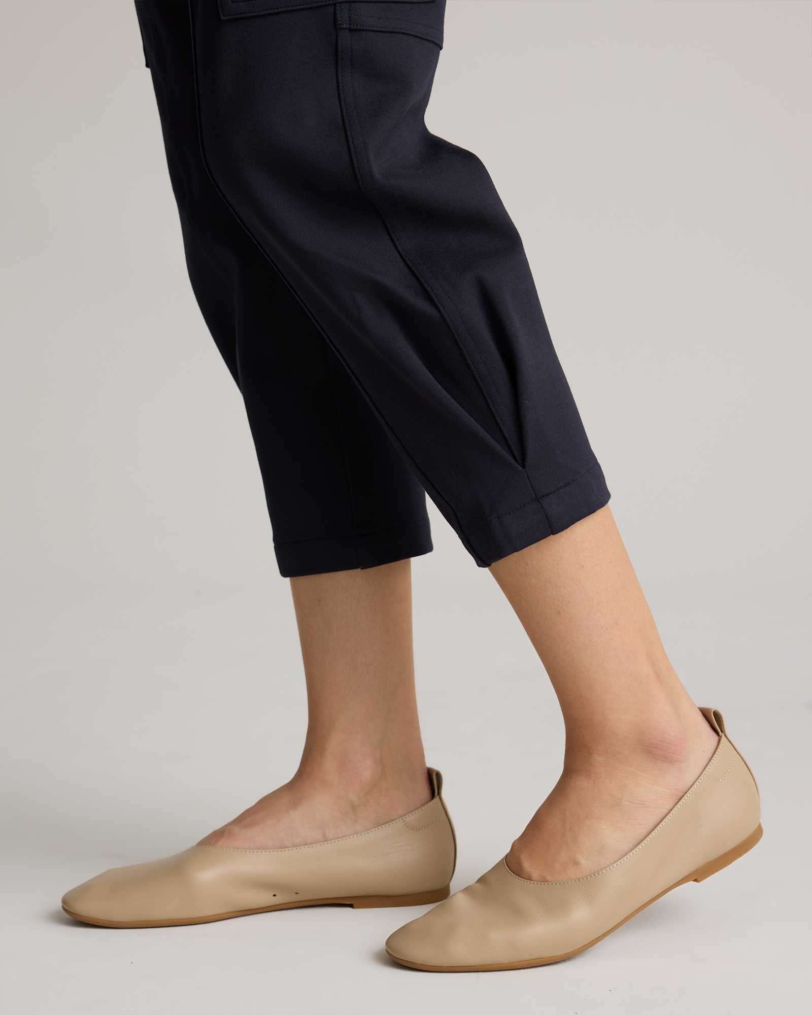 Women's Ultra Stretch Ponte Tapered Cargo Pants - 图片 6