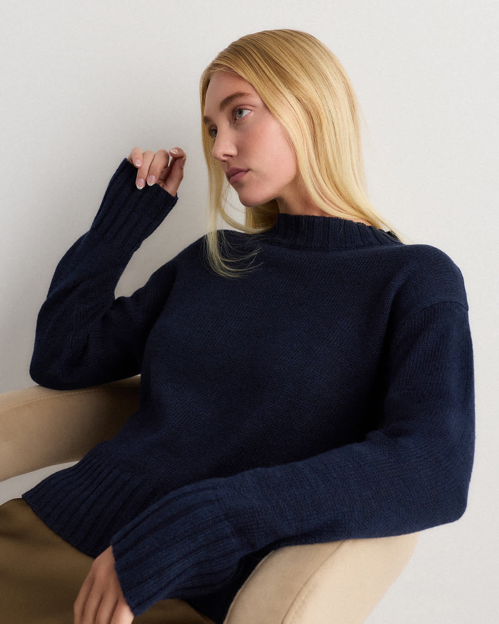 Cotton Linen Relaxed Crew Sweater - 图片 4