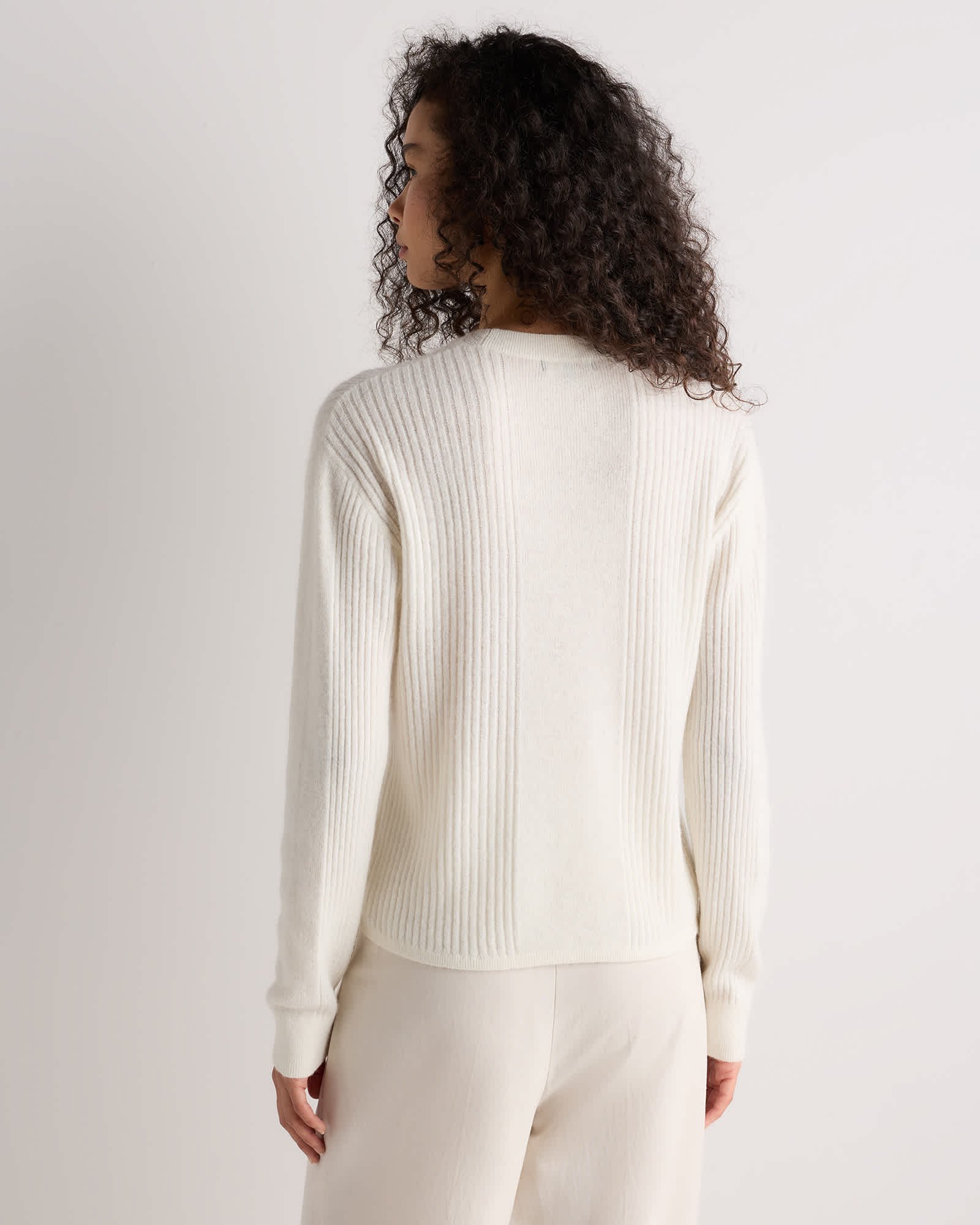 Women's Lightweight Baby Alpaca Ribbed Crewneck - 图片 5